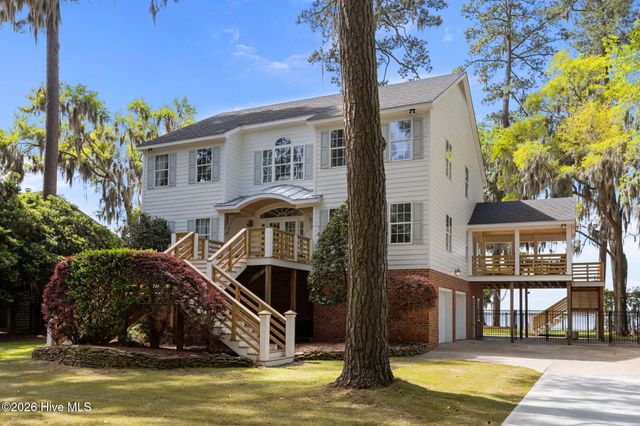 127 Riverview Drive, Washington, NC 27889