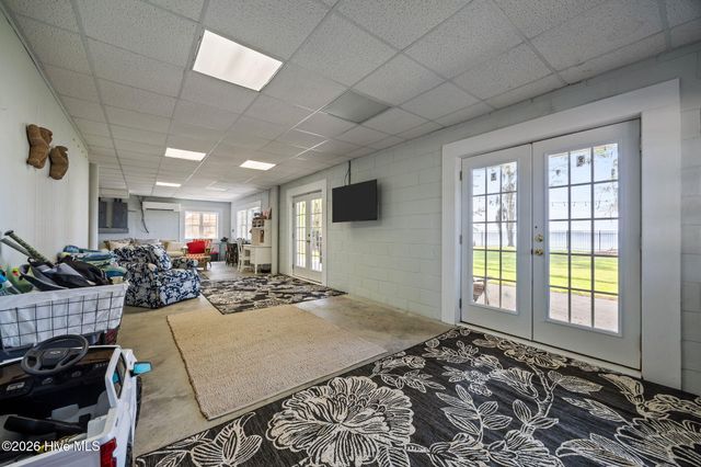127 Riverview Drive, Washington, NC 27889