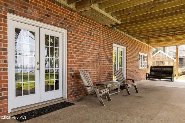127 Riverview Drive, Washington, NC 27889