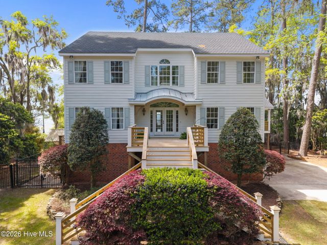 127 Riverview Drive, Washington, NC 27889