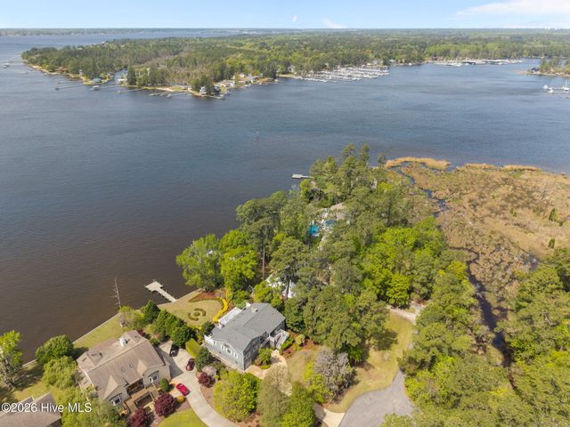 127 Riverview Drive, Washington, NC 27889
