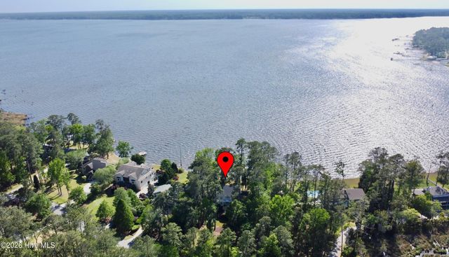 127 Riverview Drive, Washington, NC 27889