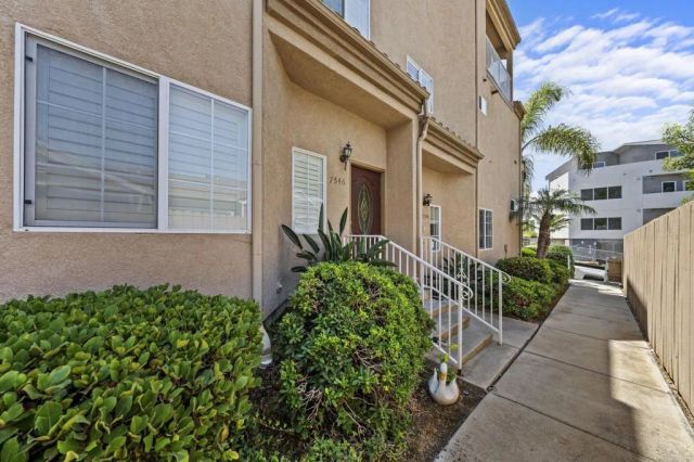 7546 Romeria Street, Carlsbad, CA 92009