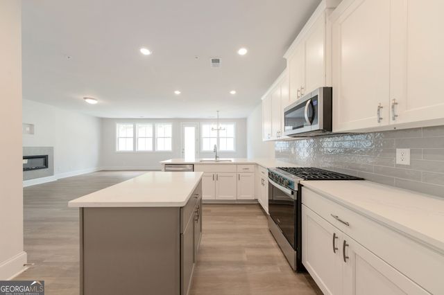 1652 Crest Creek Court, Marietta, GA 30008