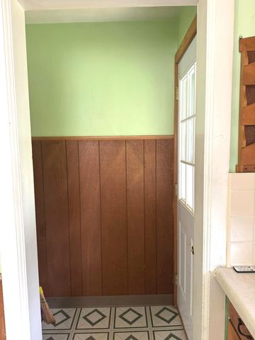 321 N 16th Avenue, Beech Grove, IN 46107