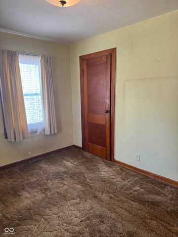 321 N 16th Avenue, Beech Grove, IN 46107