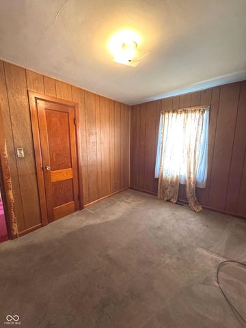 321 N 16th Avenue, Beech Grove, IN 46107