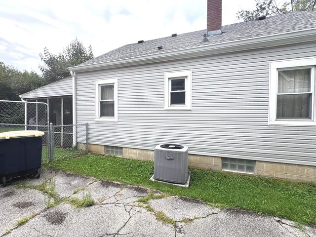 321 N 16th Avenue, Beech Grove, IN 46107
