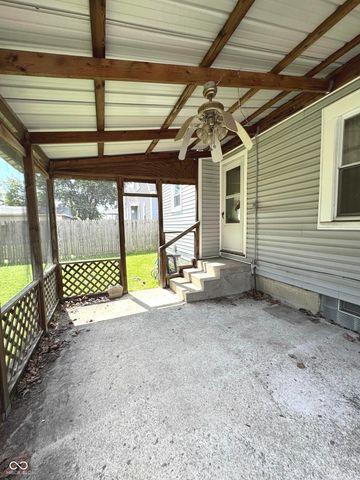 321 N 16th Avenue, Beech Grove, IN 46107