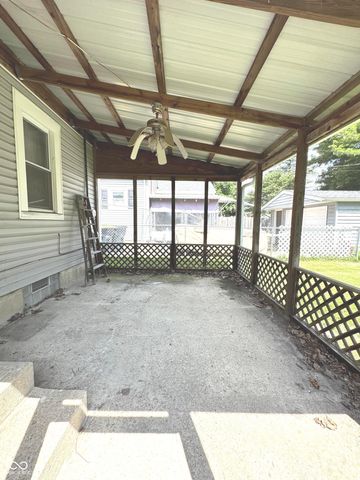 321 N 16th Avenue, Beech Grove, IN 46107