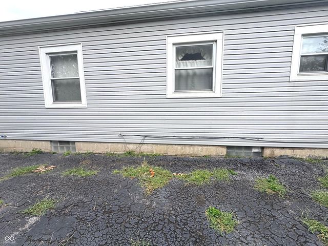321 N 16th Avenue, Beech Grove, IN 46107
