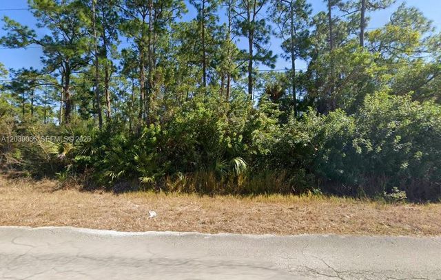 1010 Henry Ave, Lehigh Acres, FL 33972