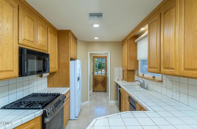 3416 Maryann Street, Glendale, CA 91214