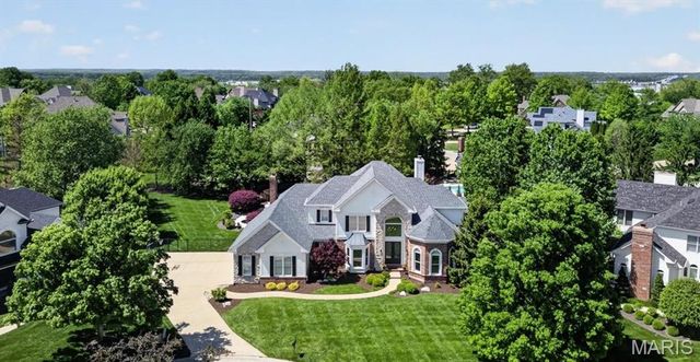 18009 Tara Woods Court, Chesterfield, MO 63005