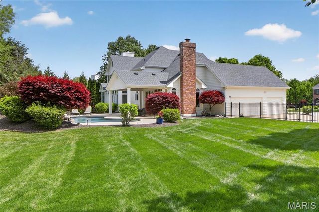 18009 Tara Woods Court, Chesterfield, MO 63005