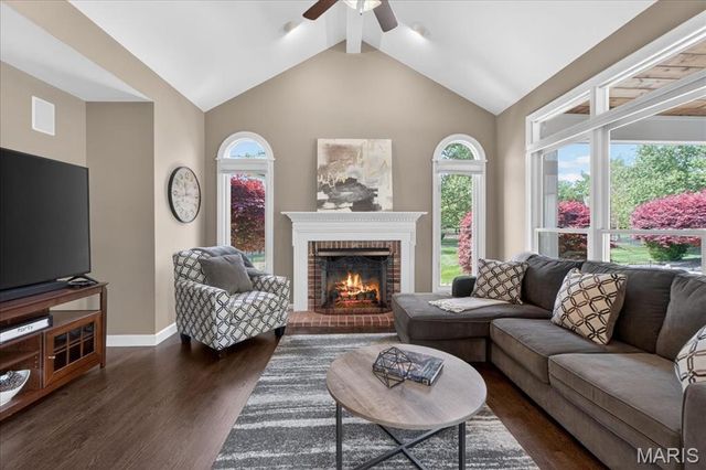 18009 Tara Woods Court, Chesterfield, MO 63005