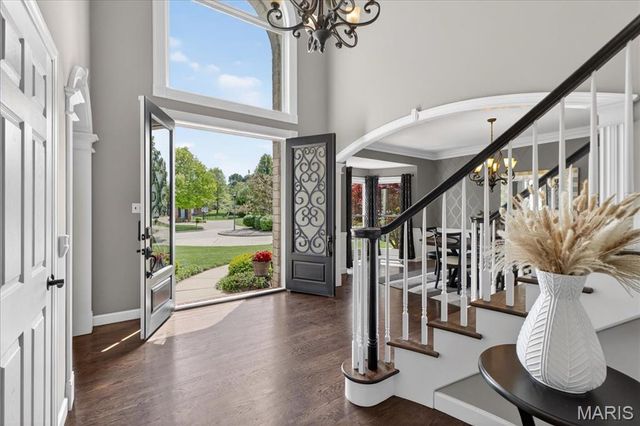 18009 Tara Woods Court, Chesterfield, MO 63005