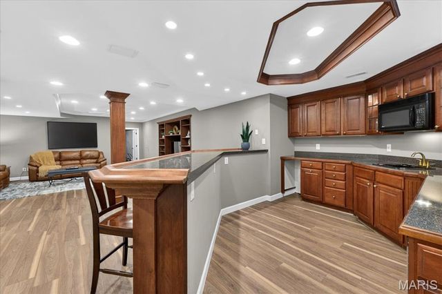 18009 Tara Woods Court, Chesterfield, MO 63005