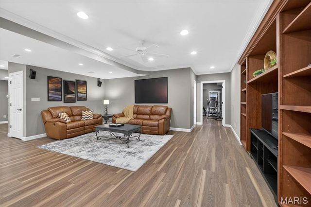 18009 Tara Woods Court, Chesterfield, MO 63005