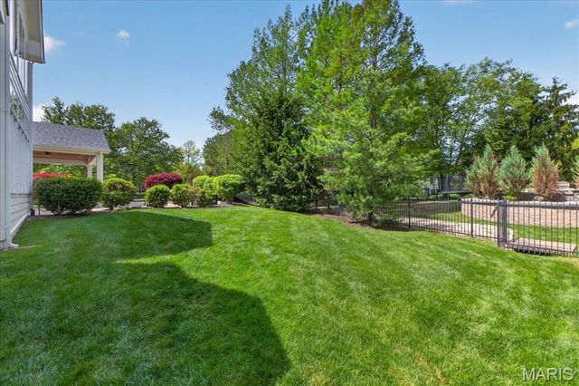 18009 Tara Woods Court, Chesterfield, MO 63005