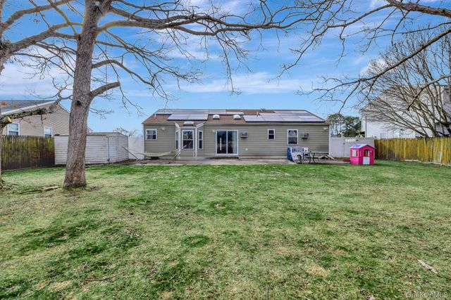 39 Frost Valley Drive, East Patchogue, NY 11772