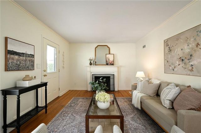 5005 Sycamore Drive, Roeland Park, KS 66205