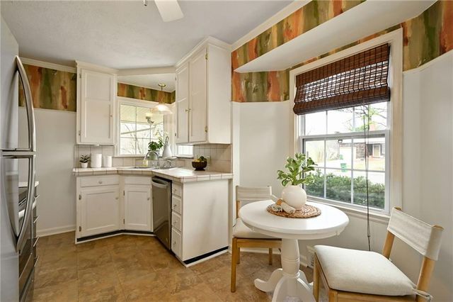 5005 Sycamore Drive, Roeland Park, KS 66205