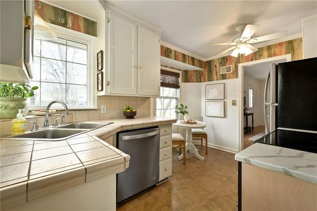 5005 Sycamore Drive, Roeland Park, KS 66205