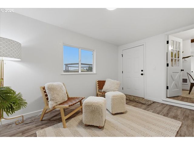 132 GREEN ACRES Dr, Castle Rock, WA 98611