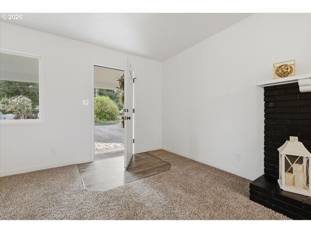 132 GREEN ACRES Dr, Castle Rock, WA 98611