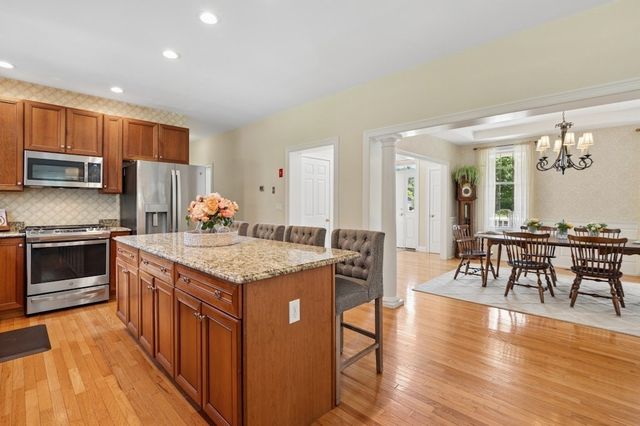 36 Magnolia Lane, Grafton, MA 01536