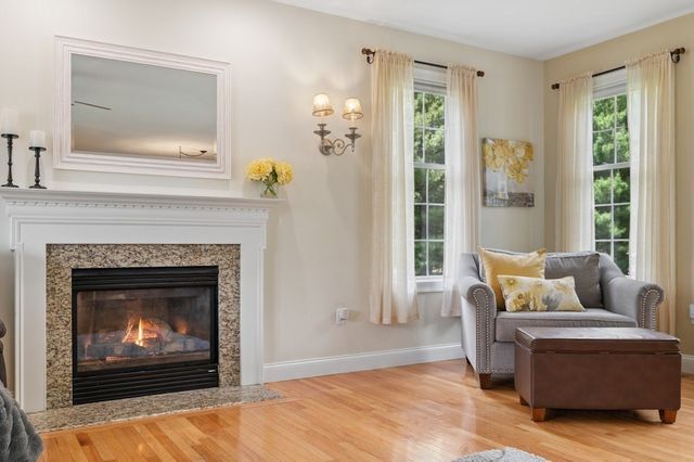 36 Magnolia Lane, Grafton, MA 01536