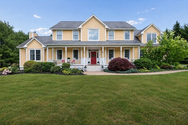 36 Magnolia Lane, Grafton, MA 01536