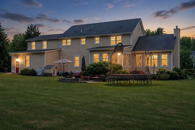 36 Magnolia Lane, Grafton, MA 01536