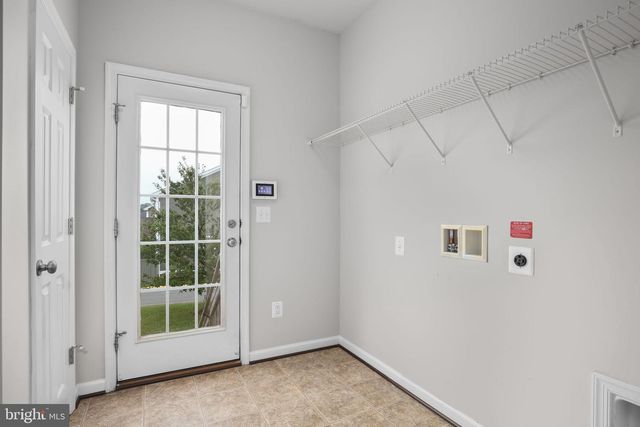 407 APRICOT ST, Stafford, VA 22554