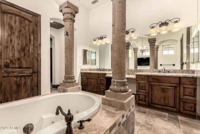 3037 E WATERMAN Way, Gilbert, AZ 85297