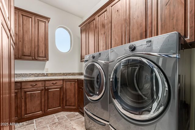 3037 E WATERMAN Way, Gilbert, AZ 85297