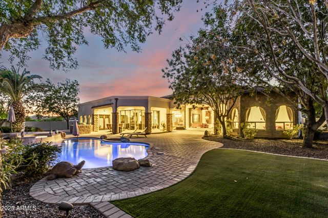 3037 E WATERMAN Way, Gilbert, AZ 85297