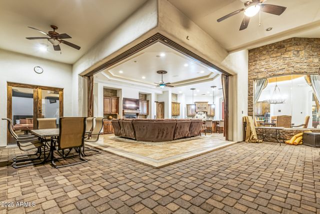 3037 E WATERMAN Way, Gilbert, AZ 85297