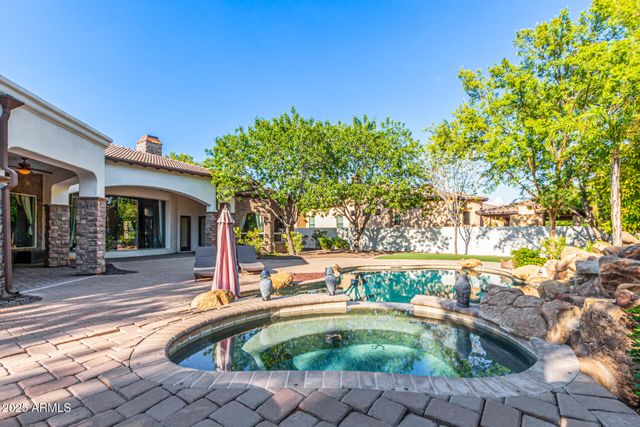 3037 E WATERMAN Way, Gilbert, AZ 85297