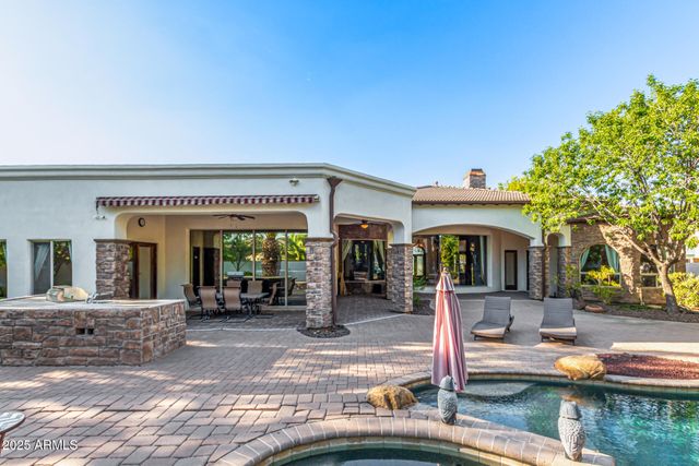 3037 E WATERMAN Way, Gilbert, AZ 85297