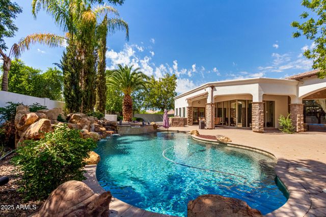 3037 E WATERMAN Way, Gilbert, AZ 85297