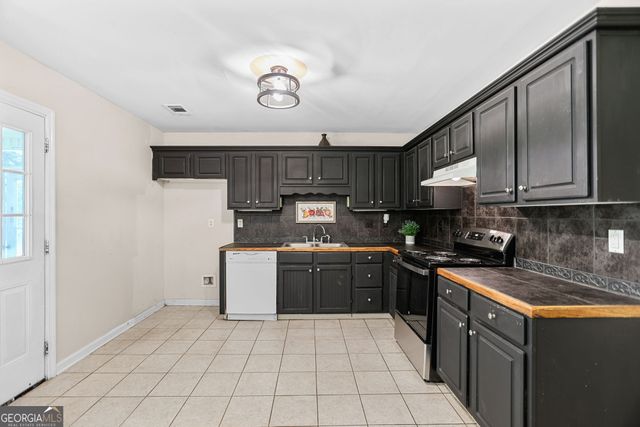 130 Rockhouse Road, Senoia, GA 30276