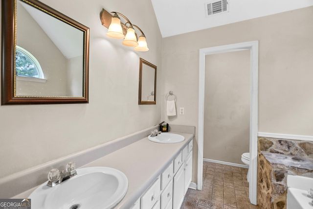130 Rockhouse Road, Senoia, GA 30276