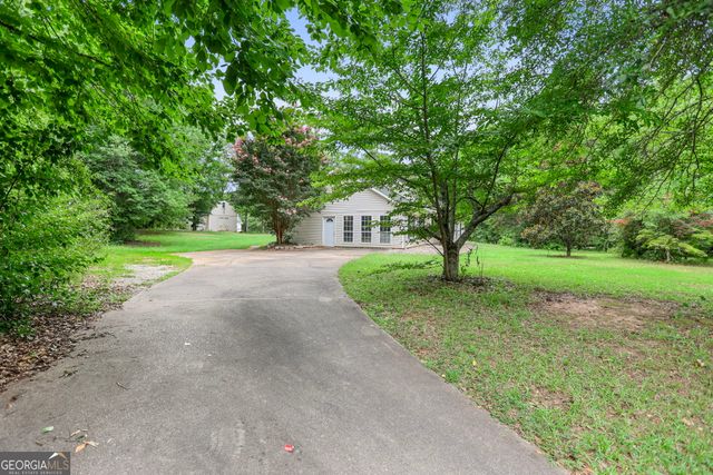 130 Rockhouse Road, Senoia, GA 30276