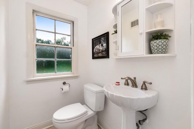 9321 N Tennyson DRIVE, Bayside, WI 53217
