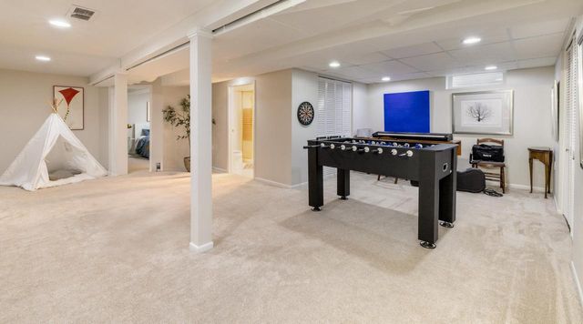 9321 N Tennyson DRIVE, Bayside, WI 53217