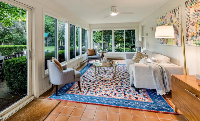 9321 N Tennyson DRIVE, Bayside, WI 53217