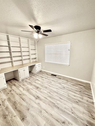 3215 Oakwood Drive, Edmond, OK 73013