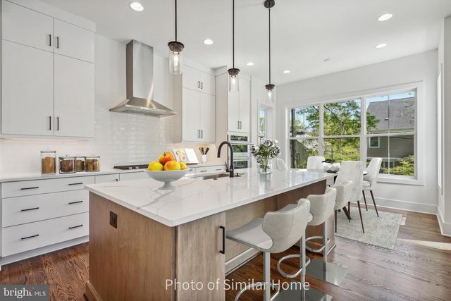 1607 HUNTING AVE, Mclean, VA 22102